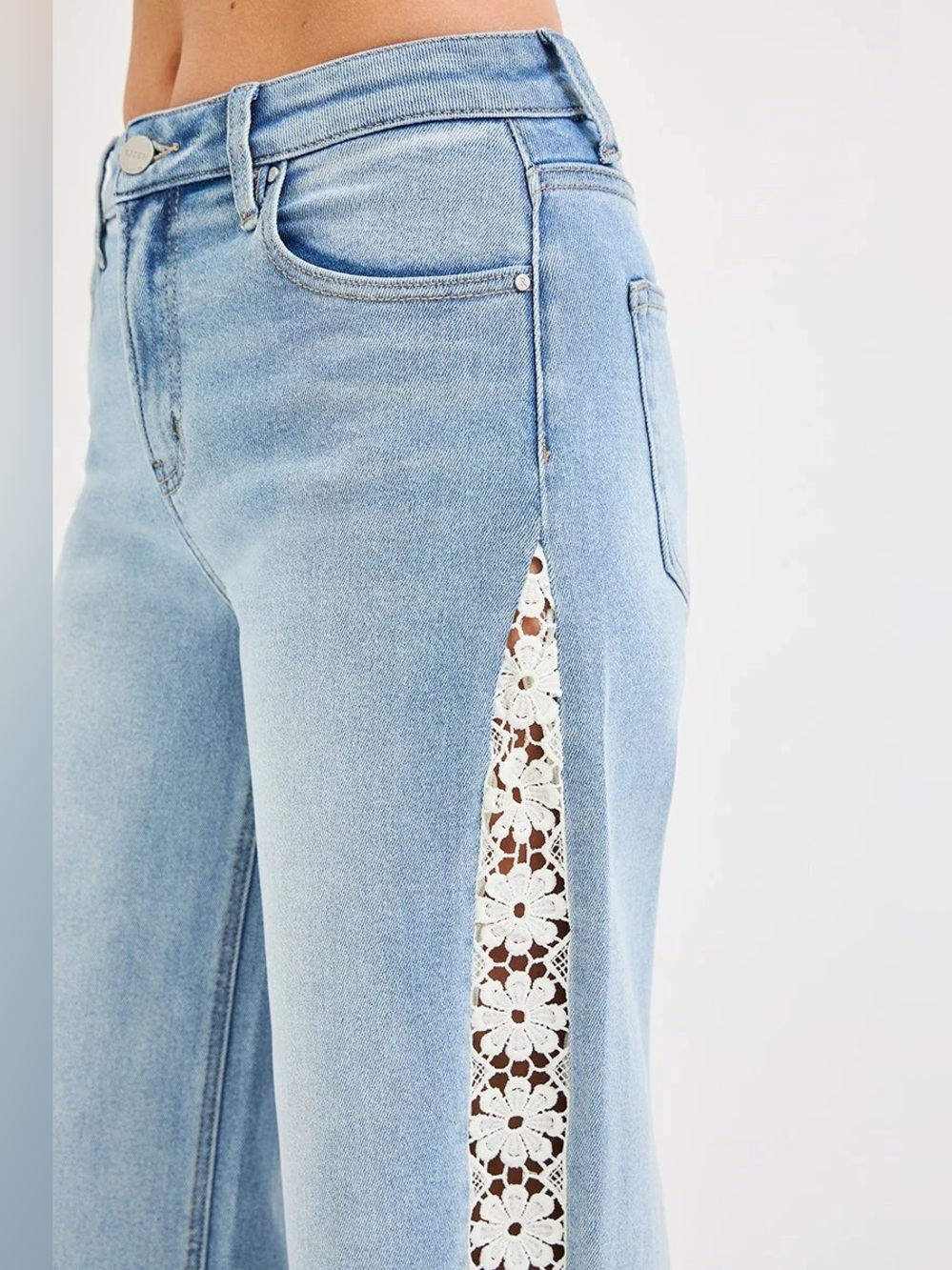 NWT🤍Risen Daisy Flower Lace Jeans 3/26 - Picture 9 of 10